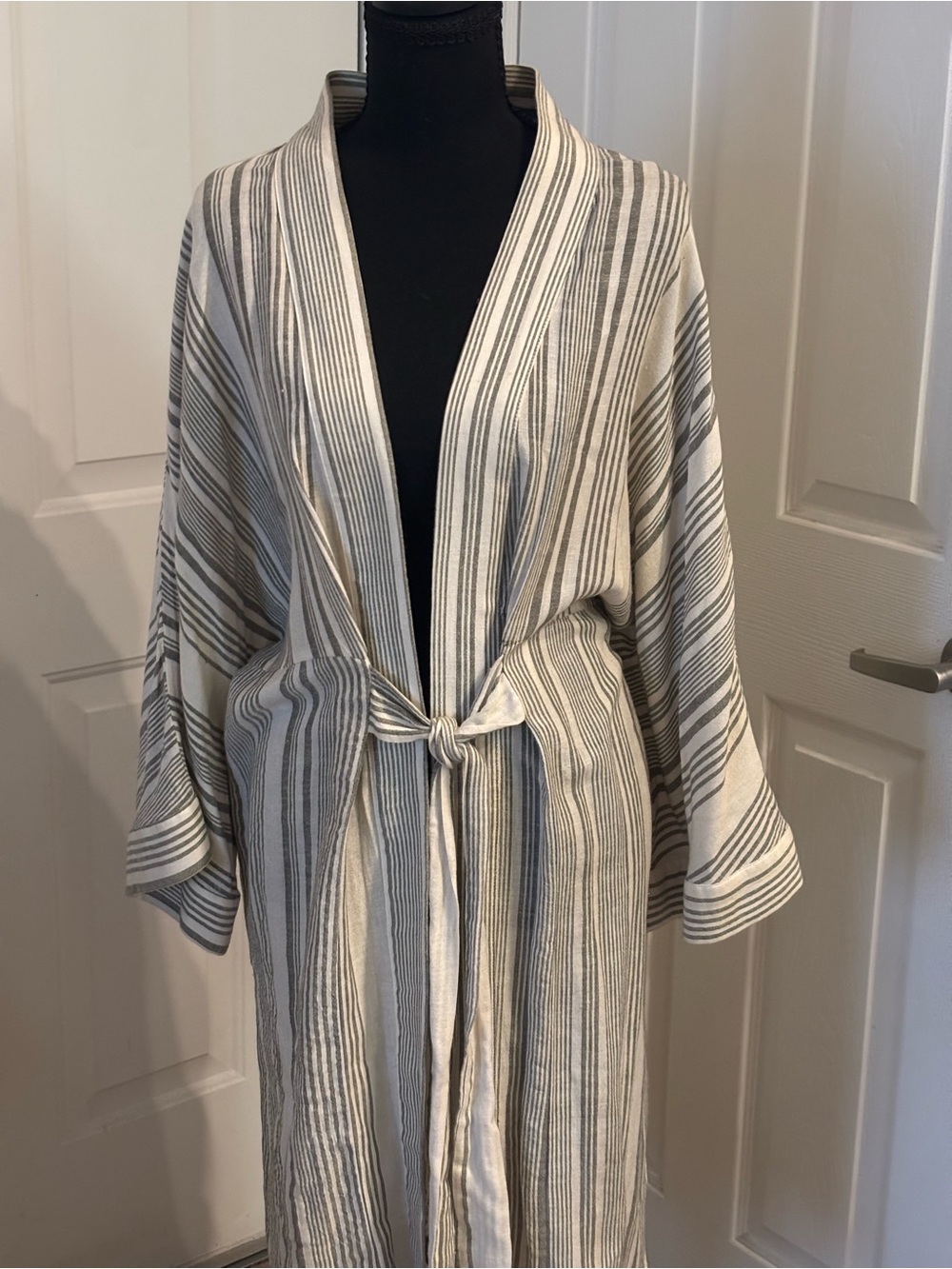 Universal Thread Striped Belted Kimono Jacket - Cream & Gray